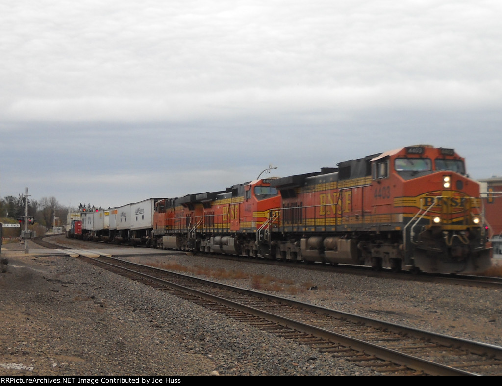 BNSF 4403 West